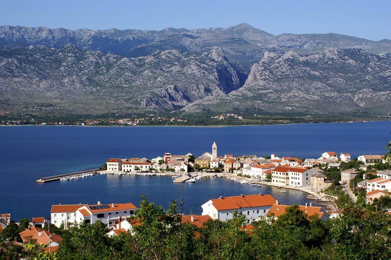 Apartments And Rooms By The Sea Vinjerac, Zadar - 3248 Buitenkant foto