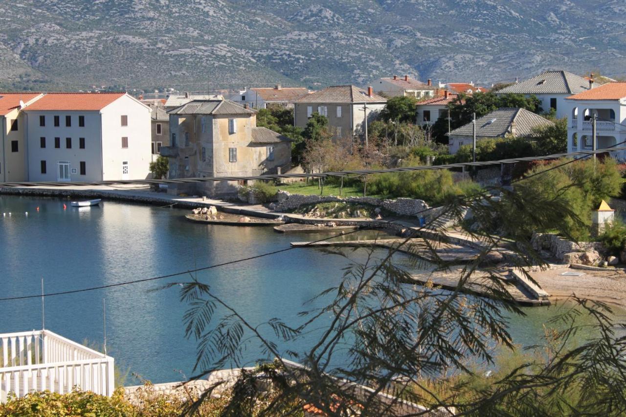 Apartments And Rooms By The Sea Vinjerac, Zadar - 3248 Buitenkant foto